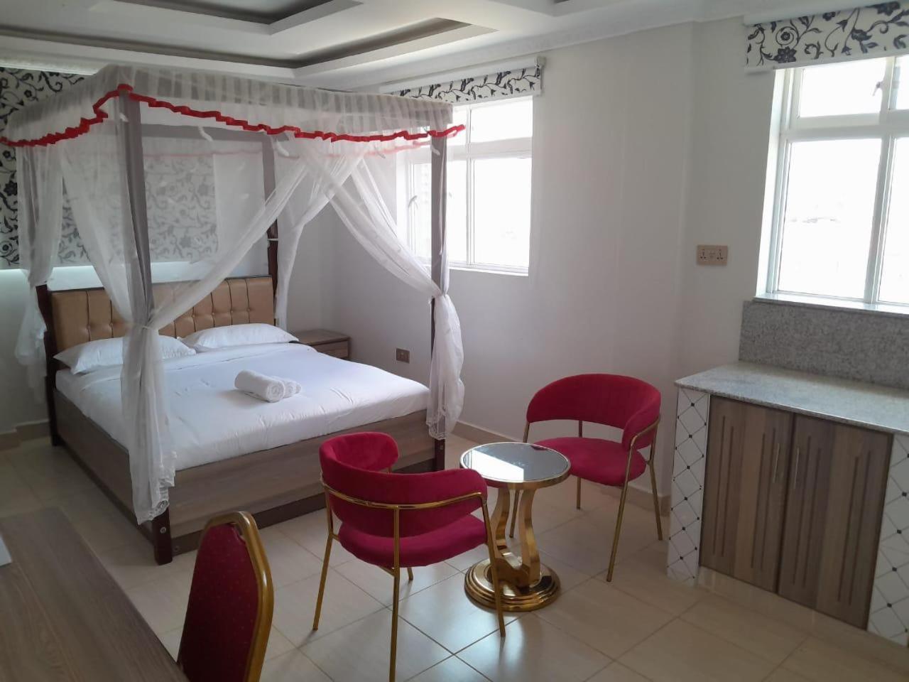 Equine Hotel Ruiru Екстериор снимка